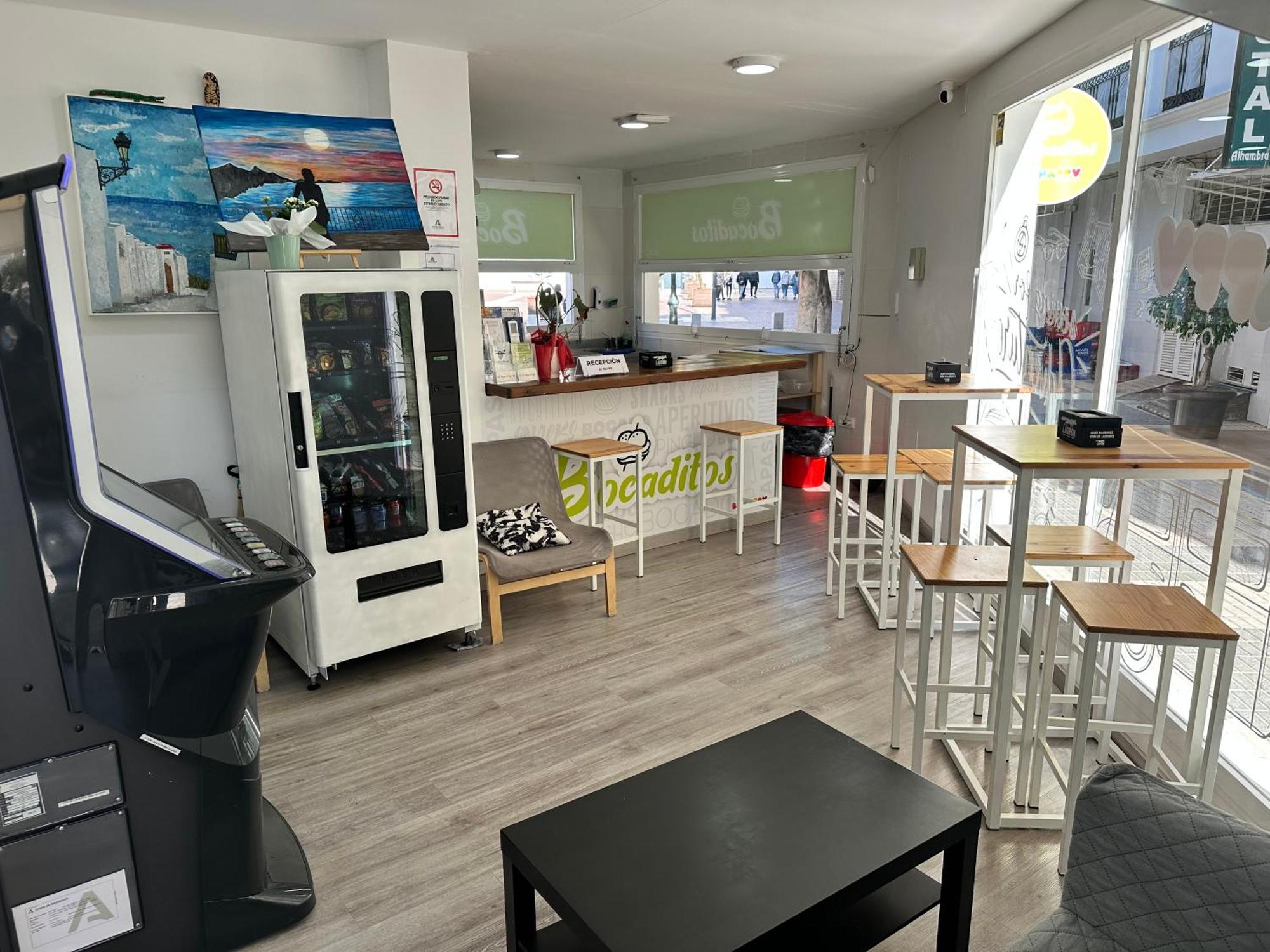 Be Happy Hostel Nerja Dış mekan fotoğraf